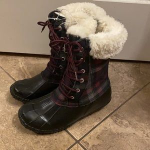 NWT Girls Snow Boots